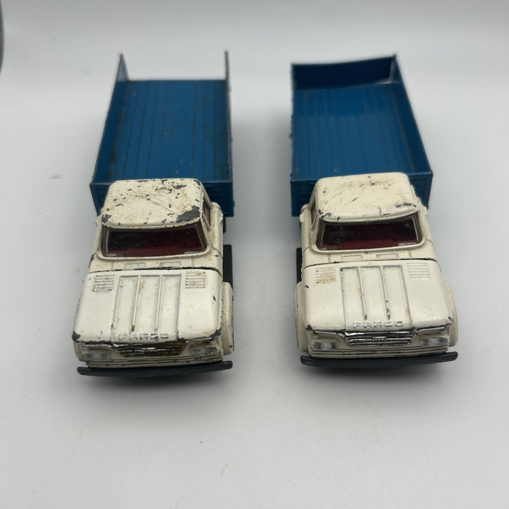 2 CORGI TOYS #483 DODGE 'KEW FARGO ' TIPPER GREAT BRITAIN 1965-72